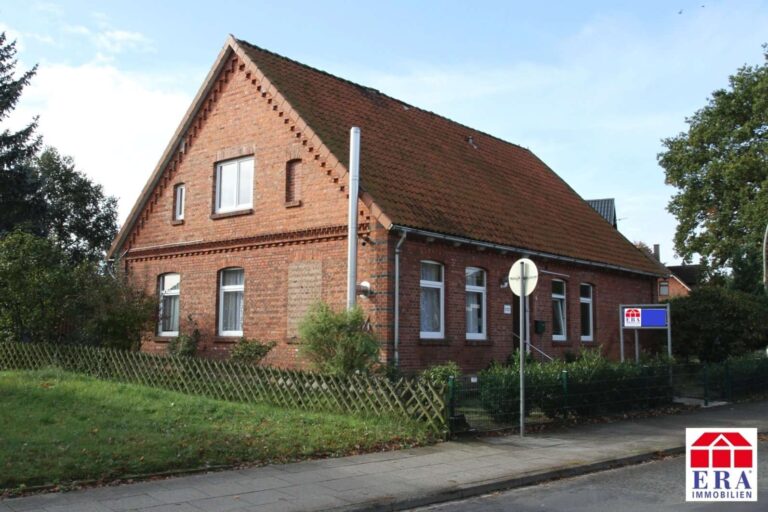 Kleines Landhaus mit Charm…  Einliegerwohnung möglich!