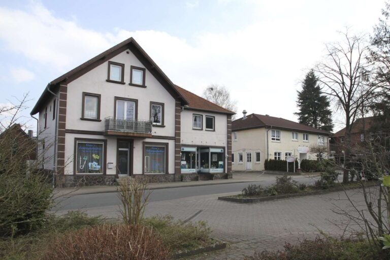 VERKAUFT!   Rendite zum Anfassen… Duett mit 7 Wohn- sowie 3 Gewerbeeinheiten