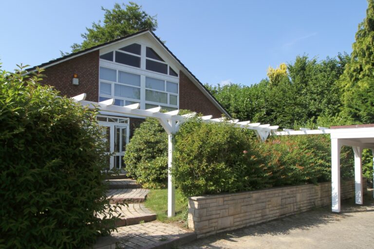 Großzügiges Einfamilienhaus in begehrter Lage von Lütjensee